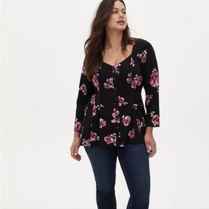 TORRID Fit & Flare black floral stretch challis button-up top Size 3X